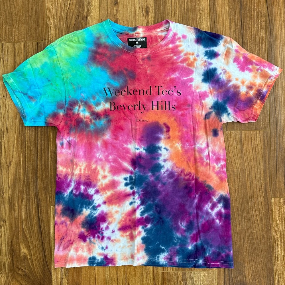 PrettyLittleThing Weekend Tee’s Beverly Hills Women’s Tie Dye Medium T Shirt